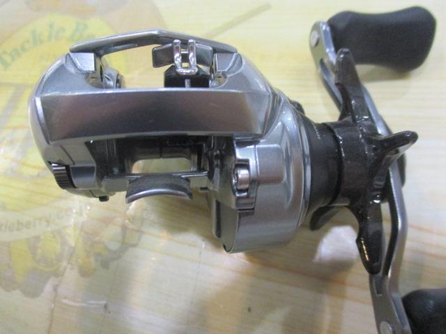 アルファスSV TW 800S XHL 美品 ダイワ ベイトリール アルファス SV TW 800S-XHL(左)【即日発送