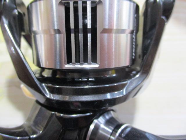 シマノ　23ヴァンキッシュ C3000SDH未使用品 SHIMANO (シマノ) リール 23ヴァンキッシュ 元箱付 C3000SDH
