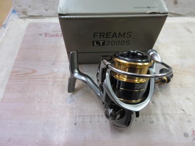 DAIWA - 【中古/未使用品】 ダイワ 18 フリームス LT 2000S   /Q038M ダイワ 18 フリームス LT 2000S ボディ本体 DAIWA FREAMS - メルカリ