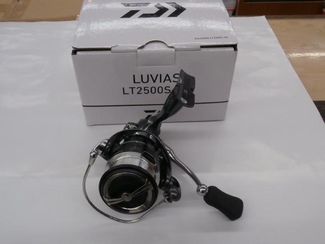 最高傑作　新品　未使用　24 LUVIAS LT2500S 楽天市場】ダイワ 24 LUVIAS ルビアス LT2500S-DH 2024年新製品