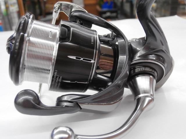 新品】ダイワ 24ルビアス LT2500S-XH スピニングリール