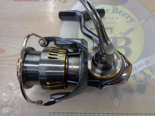 DAIWA（釣り） ダイワ 23 エアリティ PC LT2500-H 送料無料