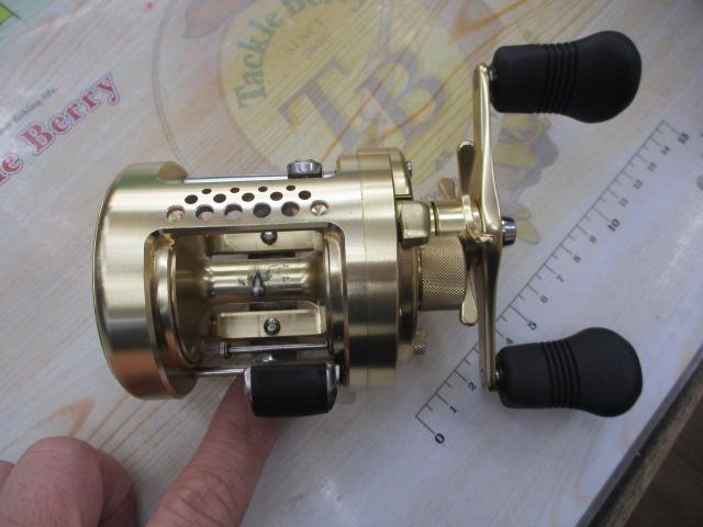 シマノ SHIMANO / CALCUTTA CONQUEST カルカッタコンクエスト400