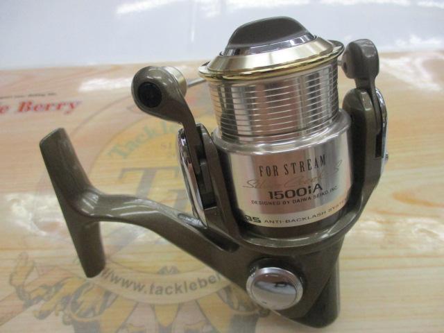 DAIWA SILVER CREEK X 1500IA SPINNING REEL FISHING FROM JAPAN