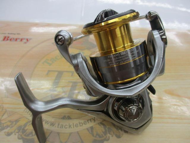 【中古】 ダイワ(DAIWA) スピニングリール 18 フリームス LT2500D (2018モデル) ダイワ(DAIWA) スピニングリール 18 フリームス LT (2018モデル
