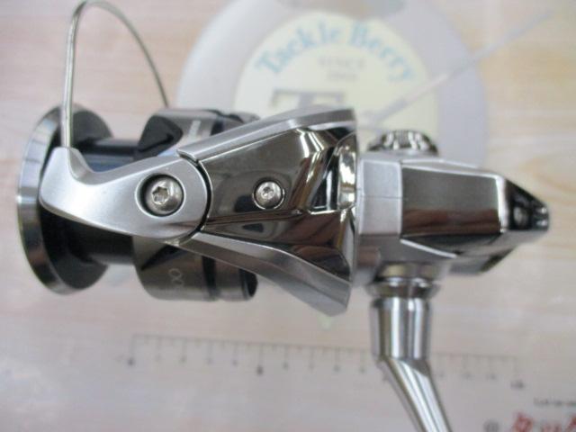STRADIC C3000 新品　未使用品 シマノ 23 ストラディック C3000 (2023年モデル) スピニング