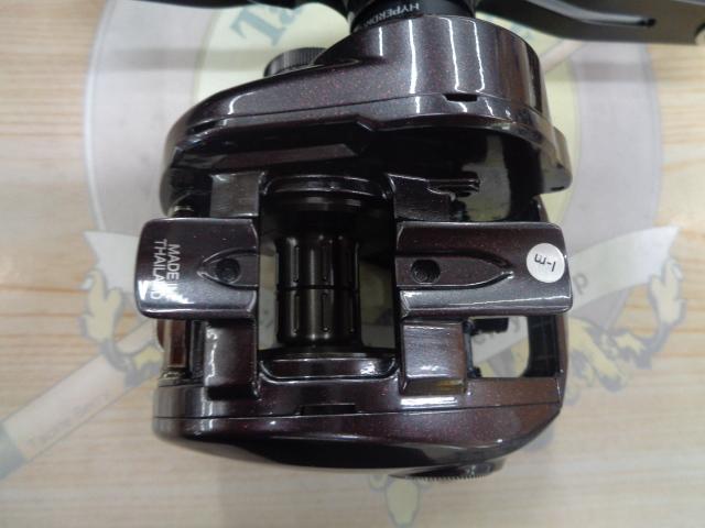 DAIWA（釣り） 【目玉商品】ダイワ 23 紅牙 100L 左ハンドル