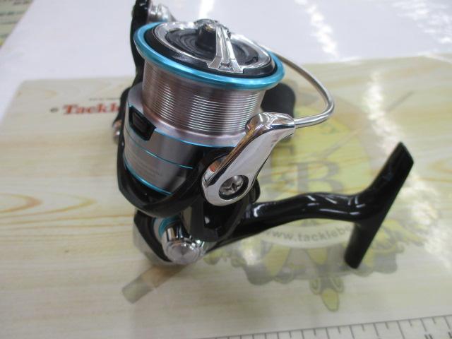 Amazon.com : Daiwa LT3000S-CH-DH 19 Emeraldas Spinning Reel