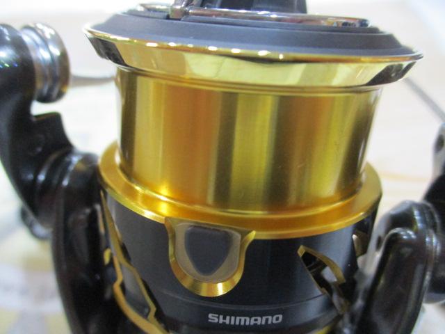 シマノ　20ツインパワーC2000S未使用品 Yahoo!オークション -「ツインパワーc2000s」の落札相場・落札価格