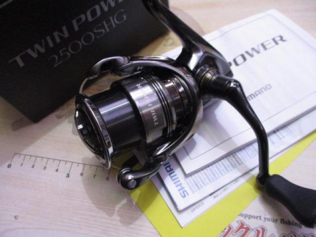 シマノ 24 ツインパワー 2500SHG (2024年モデル) スピニング