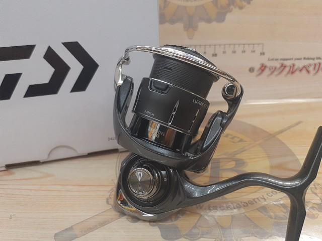 24ルビアス ST SF1000S-P 極美品 ダイワ スピニングリール 24ルビアス ST SF1000S-P【即日発送