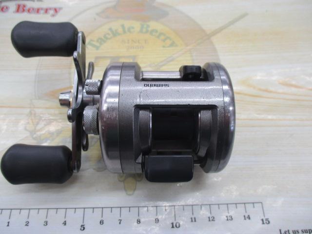 シマノ　アクシス101(中古品) Yahoo!オークション -「アクシス101」(シマノ) (ベイトリール)の