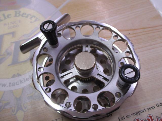 黒鯛師 THEヘチセレクション 88W X-TG チタン/ゴールド