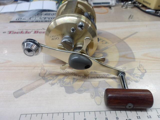 シマノ　カルカッタ400 シマノ(SHIMANO) 18カルカッタコンクエスト 400(右) ○廃番