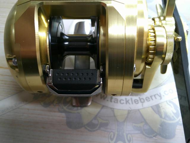 シマノ　18オシアコンクエスト　CT 300 HG 61hAYzJT7ML._UF350,350_QL50_.jpg
