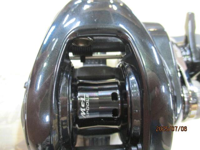 未使用　メタニウムDC 24 70 シマノ 24 メタニウム DC 70HG 右ハンドル (2024年モデル