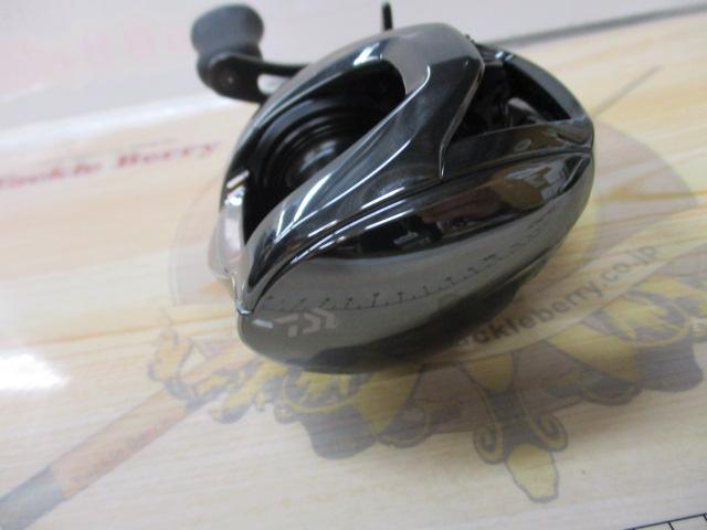 24スティーズ SVTW100XHL 未使用新品　即日発送 ダイワ ベイトリール 24スティーズ SV TW 100XHL(左)【即日発送