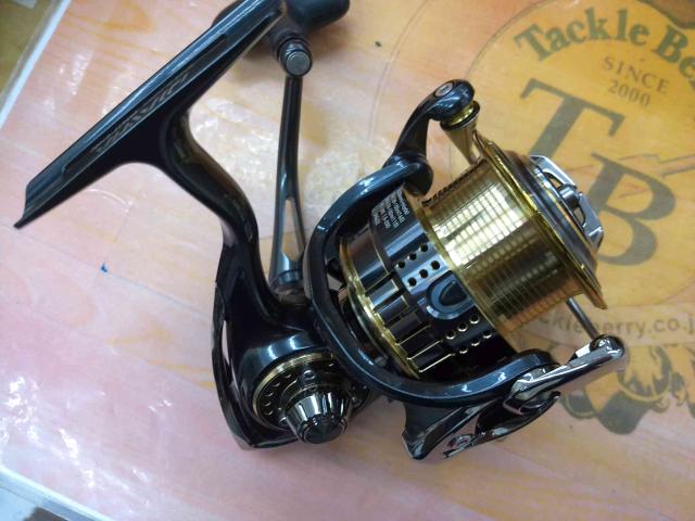 15イグジスト3012H Amazon | ダイワ(Daiwa) スピニングリール 15 イグジスト 3012H