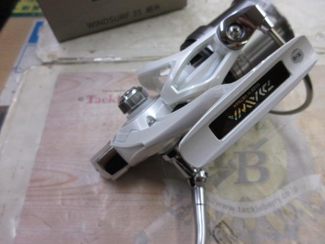 Daiwa ダイワ 17 WINDSURF ウインドサーフ 35 細糸 新品 ① Amazon | ダイワ(DAIWA) スピニングリール(投げ・遠投) 17