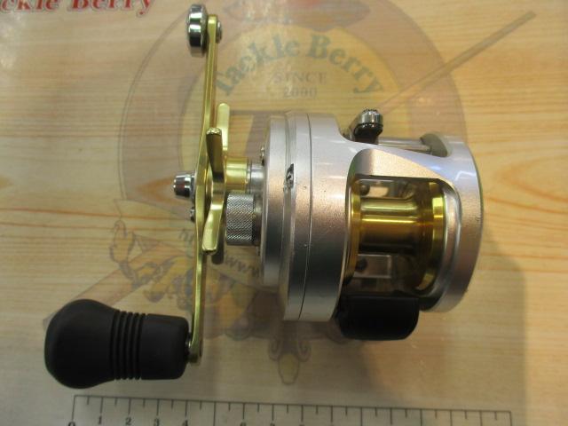 Shimano Calcutta 401Fシルバー リール ほぼ未使用品 Yahoo!オークション -「カルカッタ 401 401」の落札相場・落札価格