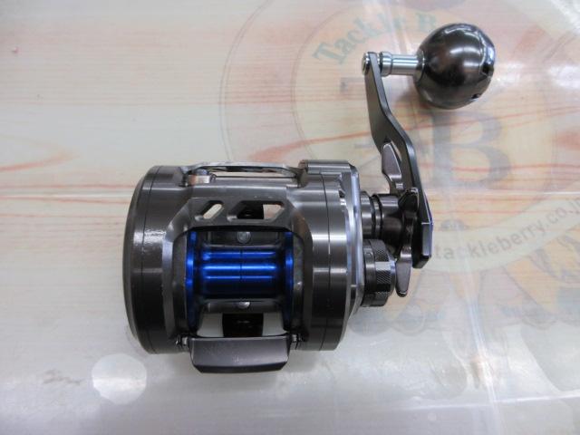 DAIWA Saltiga BJ 200H フィッシングリール 【美品】 ダイワ ソルティガ BJ 200H 右ハンドル / ベイトリール [送料無料]