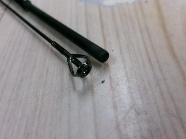 ダーインスレイヴ 61L-H ブラックヴェスパイン リールフードBK