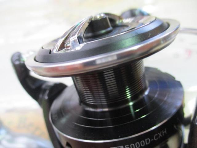 【極美品】ダイワ 18カルディア LT5000D-CXH 送料無料 ダイワ 18 カルディア LT5000S-CXH / スピニングリール (送料無料)