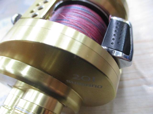 シマノ 14カルカッタコンクエスト201 左巻き 実釣未使用品 シマノ(SHIMANO) 14カルカッタコンクエスト 201 LEFT(左) ○完売