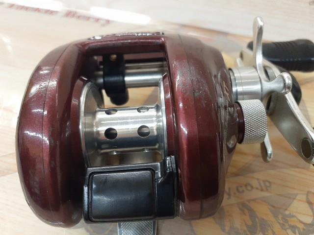 SHIMANO nium XT ベイトリール 赤 箱付き 希少 SHIMANO シマノ 赤メタニウム 箱 メタニウムXT ベイト
