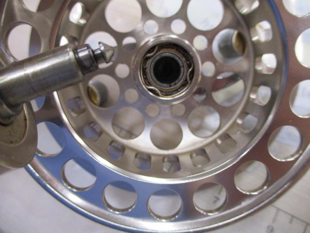 ブラッキー 9018SB-AT チタン