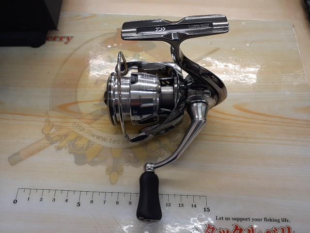 DAIWA - 【中古/極上品】 ダイワ 22 イグジスト SF 2500SS   /S268M 中古/極上品】 ダイワ 22 イグジスト SF 2500SS /S268M