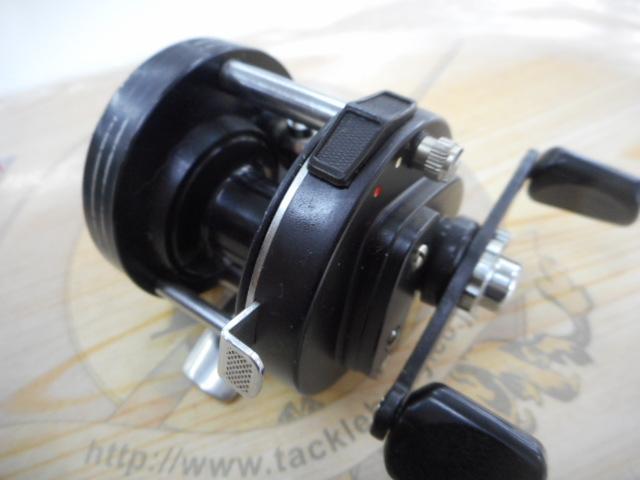 【美品】【送料無料】ダイワ　ミリオネア　ＧＳ　１０００ ダイワ ミリオネア GS-1000 ベイトリール 渓流 フィネス