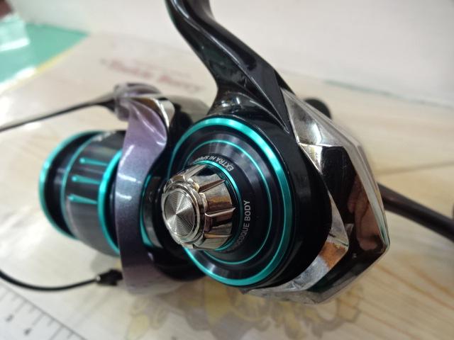 DAIWA - 【中古/美品】 ダイワ 23 エメラルダスRX LT 2500   /SQ027M 1025000059475-1.jpg