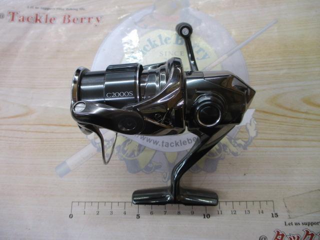 シマノ　22ステラ　C2000S 未使用品に近い 22 ステラ C2000S（シマノ）』をエリアトラウトでインプレして