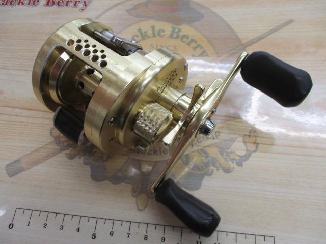 リール 00CALCUTTA CONQUEST 200 Baitcasting Reel 00 CALCUTTA CONQUEST 200 Right RH440200 #CR