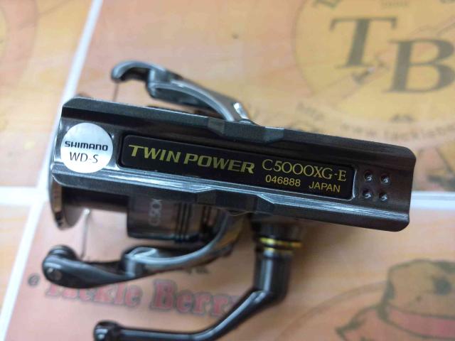 24ツインパワーC5000XG新品未開封 24 ツインパワー C5000XG - メルカリ