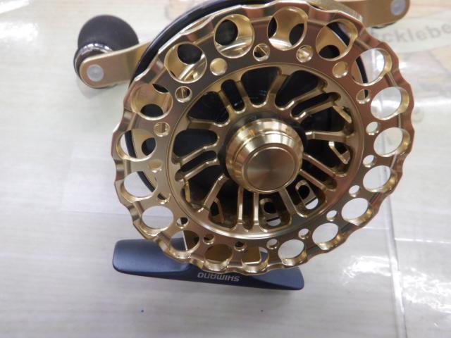 新品未使用シマノ リール 19 セイハコウ SP RC83 ゴールド LEFT SHIMANO】シマノ『19 セイハコウ SP RC83 ゴールド LEFT』04044