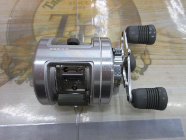 カルカッタ　200 Amazon | シマノ(SHIMANO) リール カルカッタ コンクエスト 200