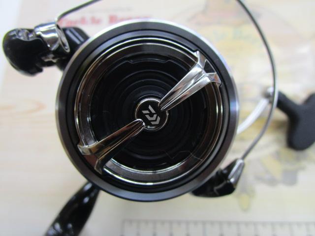【未使用品】DAIWA 23レグザLT3000S-CXH スピニングリール DAIWA（釣り） ダイワ スピニングリール 23レグザ LT3000S-C