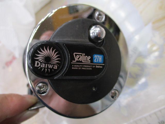 【匿名配送メルカリ便】DAIWA Sealine 27H s-l400.jpg