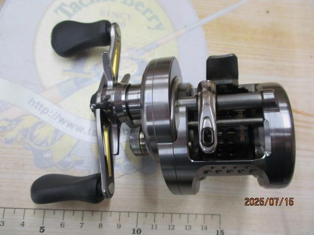17カルカッタコンクエストBFS HG Amazon | シマノ(SHIMANO) ベイトリール 両軸 17 カルカッタコン