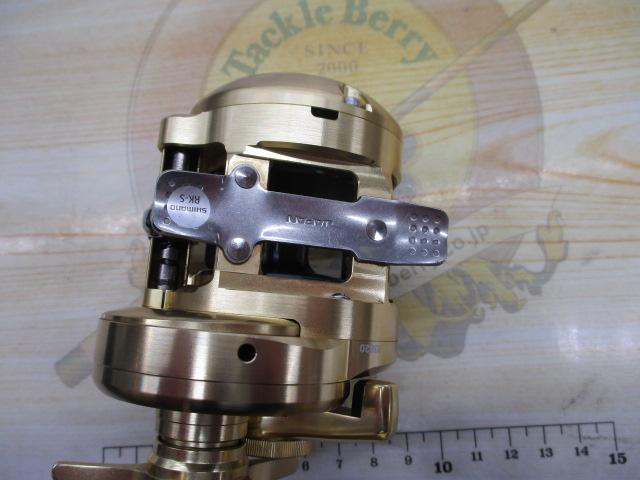 18 オシアコンクエストCT 300HG シマノ オシア コンクエスト CT 300HG 右 (リール) 価格比較