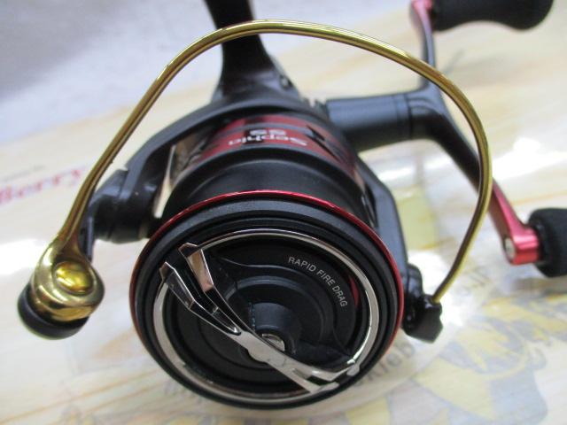 19セフィアSS C3000 未使用品です Sephia シマノ 19 セフィア SS C3000S スピニングリール