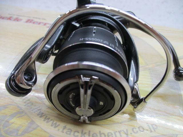 新品未使用 ダイワ DAIWA 24ルビアスST SF2000SS-H ダイワ スピニングリール 24ルビアス ST SF2000SS-H(ST SF2000SS