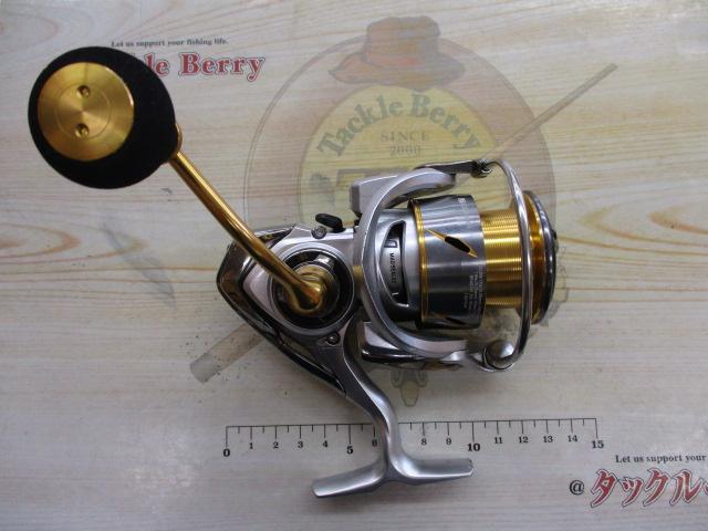 21 フリームス LT4000-CXH 中古美品！ DAIWA (ダイワ) 21フリームス LT4000-CXH スピニングリール