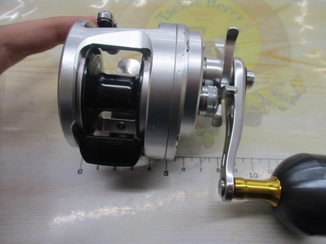 13オシアカルカッタ　300HG美品 シマノ(SHIMANO) 13オシアカルカッタ 300HG(右ハンドル) ☆限定