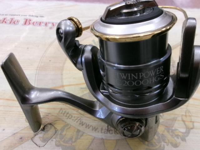 SHIMANO - 【中古】 シマノ 11 ツインパワー C2000HGS 花梨ノブ付  /A371M 11ツインパワー C2000HGS｜＠ベリーネット 日本最大新品中古釣具