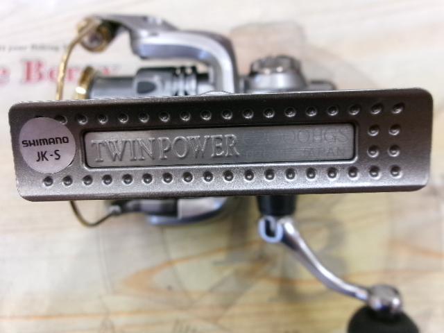 SHIMANO - 【中古】 シマノ 11 ツインパワー C2000HGS 花梨ノブ付  /A371M 11ツインパワー C2000HGS｜＠ベリーネット 日本最大新品中古釣具