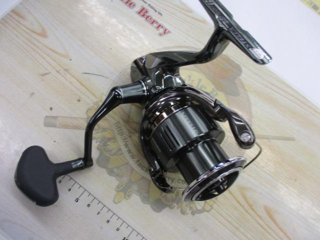 【未使用品】22ステラ4000XG 新品未使用 シマノ スピニングリール ステラ 4000XG 22年モデル