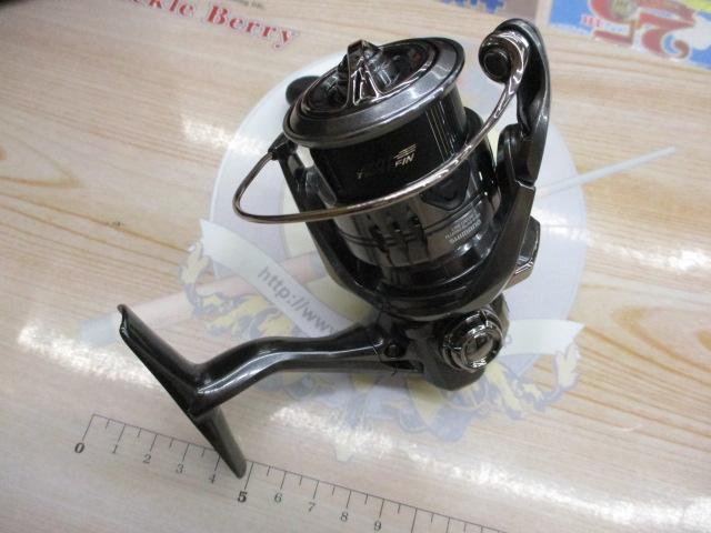 シマノ 25コンプレックスXR C2500 F4 極美品 シマノ 25 コンプレックス XR C2500 F4 (2025年モデル